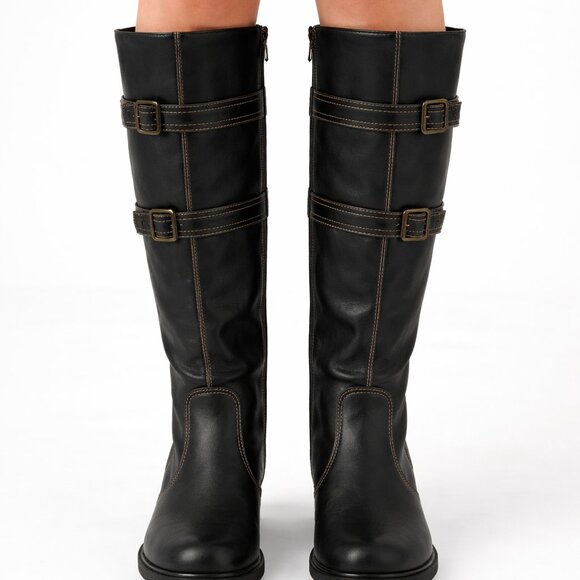 Boots - Picture 6 of 7